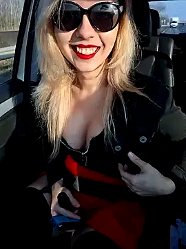 Snapshot of allinqueen chatting on February 6, 2025, 7:56 am allinqueen online show from February 6, 2025, 7:56 am