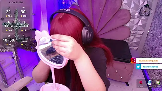 Snapshot of toky_doll chatting on December 5, 2025, 9:01 pm toky doll online show from December 5, 2025, 9:01 pm