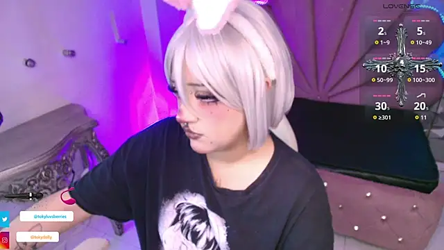 toky doll online show from October 17, 2025, 8:54 pm