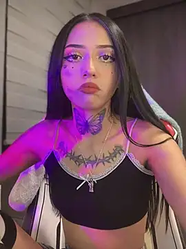 Snapshot of ANDREA_FERRY chatting on February 1, 2025, 3:52 am ANDREA FERRY online show from February 1, 2025, 3:52 am