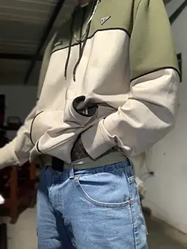 Snapshot of 27powercm chatting on January 17, 2026, 5:22 am 27powercm online show from January 17, 2026, 5:22 am