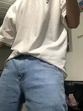 Snapshot of 27powercm chatting on February 1, 2026, 6:33 am 27powercm online show from February 1, 2026, 6:33 am