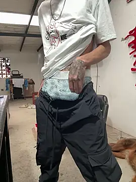 Snapshot of 27powercm chatting on February 27, 2026, 10:31 pm 27powercm online show from February 27, 2026, 10:31 pm