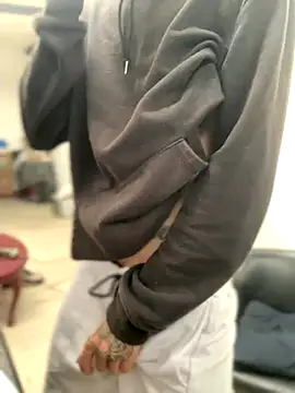 Snapshot of 27powercm chatting on December 1, 2025, 7:26 pm 27powercm online show from December 1, 2025, 7:26 pm