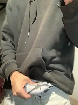 Snapshot of 27powercm chatting on November 26, 2025, 6:13 am 27powercm online show from November 26, 2025, 6:13 am