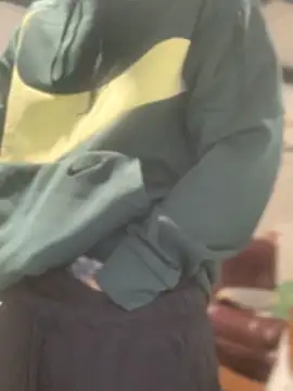 Snapshot of 27powercm chatting on November 4, 2025, 5:33 am 27powercm online show from November 4, 2025, 5:33 am