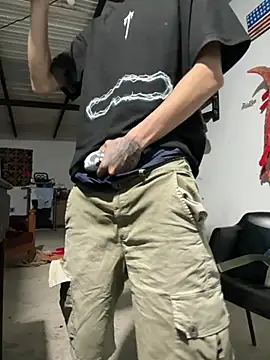 Snapshot of 27powercm chatting on February 17, 2026, 1:14 am 27powercm online show from February 17, 2026, 1:14 am