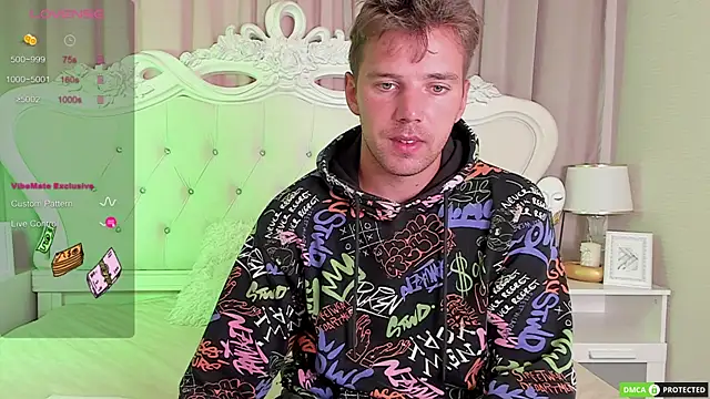 ArthurWhitee online show from December 1, 2025, 8:37 am