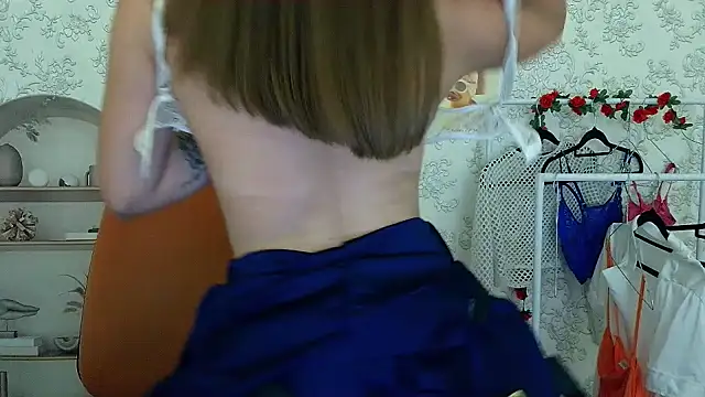 Snapshot of _Barbie_Kiss_ chatting on October 20, 2025, 2:39 pm Barbie Kiss online show from October 20, 2025, 2:39 pm