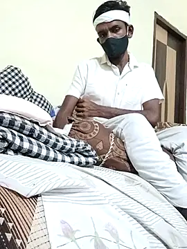 Chocolate stud10 online show from March 4, 2026, 5:21 pm