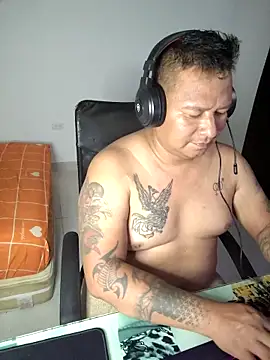 Snapshot of siatodo02 chatting on December 7, 2024, 3:42 am siatodo02 online show from December 7, 2024, 3:42 am