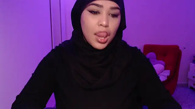 VenussTits97 online show from May 20, 2026, 7:33 pm