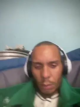 littybrowela12 online show from December 14, 2025, 1:39 pm