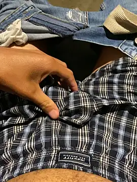 littybrowela12 online show from November 18, 2025, 8:50 am