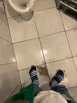 littybrowela12 online show from December 18, 2025, 9:29 pm