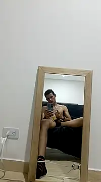 Snapshot of Duvan_Martinez23 chatting on December 28, 2024, 10:47 am Duvan Martinez23 online show from December 28, 2024, 10:47 am