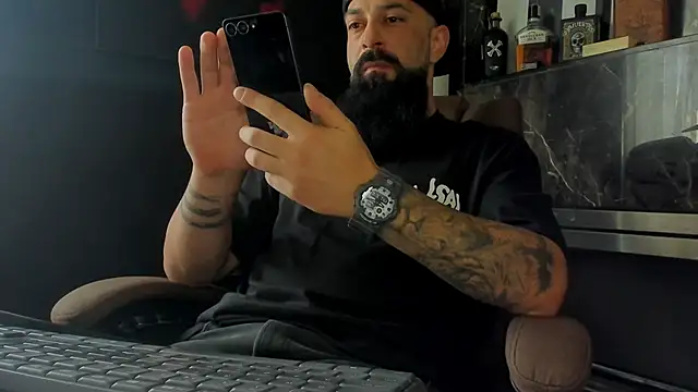 axxelrich  online show from October 10, 2025, 6:14 am