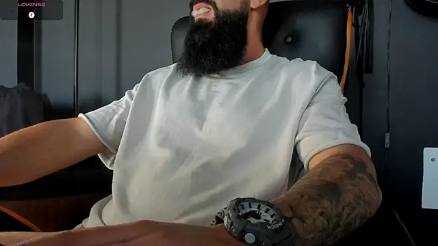 axxelrich  online show from September 14, 2025, 5:41 am