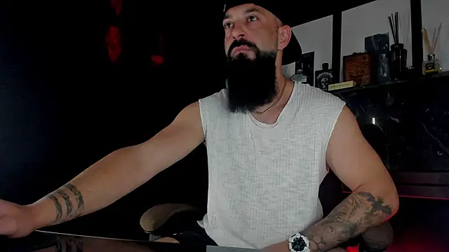 axxelrich  online show from October 13, 2025, 4:03 am