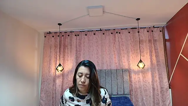 Snapshot of VioletaScott_ chatting on September 22, 2025, 2:01 pm VioletaScott online show from September 22, 2025, 2:01 pm