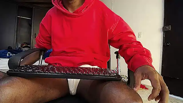 Snapshot of black__diiamond chatting on March 13, 2025, 2:23 pm black diiamond online show from March 13, 2025, 2:23 pm