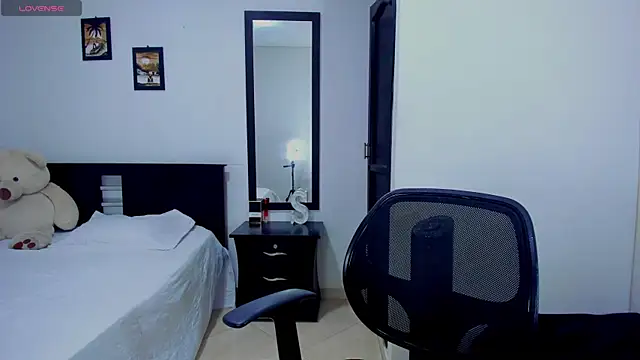 IsaSixty9 online show from December 5, 2025, 9:34 pm