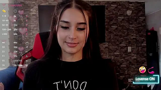 Snapshot of Charlotte_greys chatting on February 4, 2026, 8:15 pm Charlotte greys online show from February 4, 2026, 8:15 pm