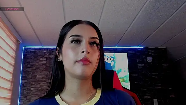 Snapshot of Charlotte_greys chatting on January 7, 2026, 8:47 pm Charlotte greys online show from January 7, 2026, 8:47 pm