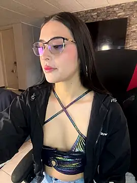 Snapshot of Charlotte_greys chatting on January 9, 2026, 8:05 pm Charlotte greys online show from January 9, 2026, 8:05 pm