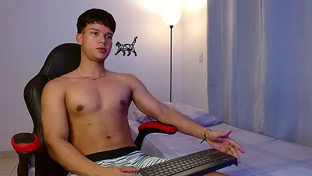 lous g online show from January 3, 2025, 3:27 am