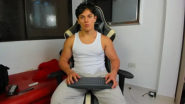 julian wallace online show from February 2, 2026, 7:35 pm