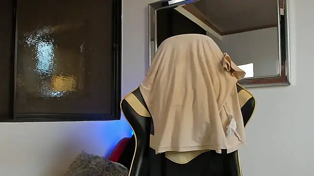 julian wallace online show from March 31, 2026, 7:38 pm