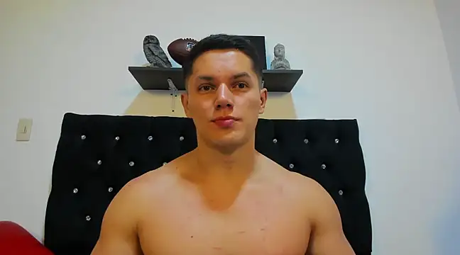 julian wallace online show from March 18, 2025, 4:07 am