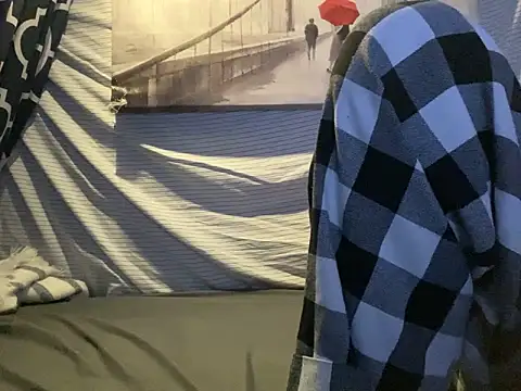 BigMac1596 online show from September 29, 2025, 11:38 am