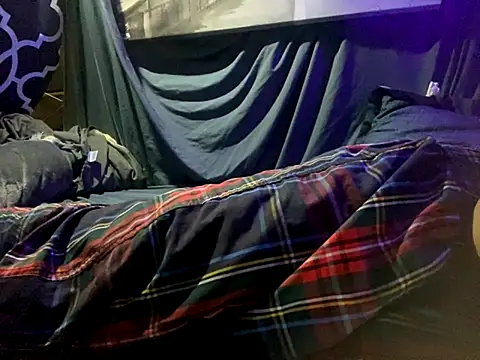 BigMac1596 online show from September 9, 2025, 3:27 am