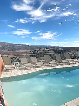 BrownieyQueen online show from November 2, 2025, 8:08 am