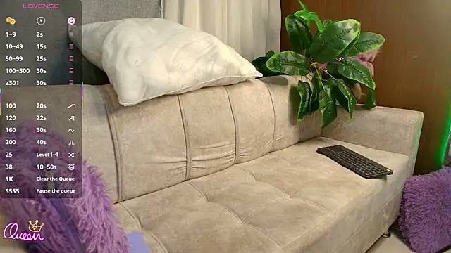 liaowen1 online show from April 14, 2026, 11:48 am