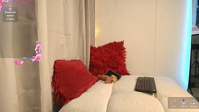 liaowen1 online show from September 12, 2025, 3:01 pm