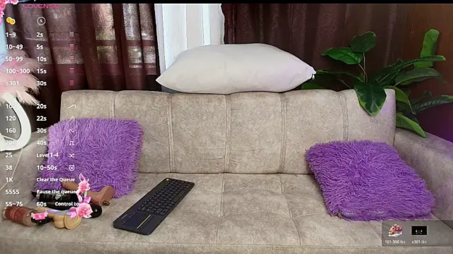 liaowen1 online show from October 24, 2025, 3:22 pm