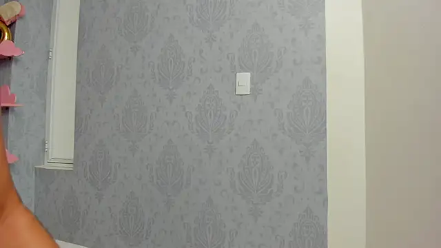 MaddyCute4u online show from February 20, 2025, 6:03 pm