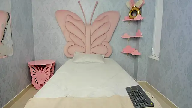 MaddyCute4u online show from February 26, 2025, 11:54 am