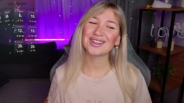 Snapshot of MilaBott chatting on November 22, 2025, 8:29 pm MilaBott online show from November 22, 2025, 8:29 pm