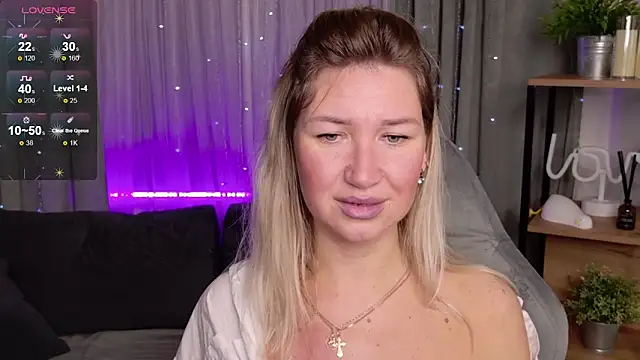 Snapshot of MilaBott chatting on September 19, 2025, 8:13 pm MilaBott online show from September 19, 2025, 8:13 pm