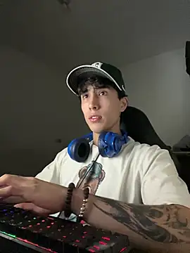 gojo satoru 18 online show from April 17, 2026, 2:36 am