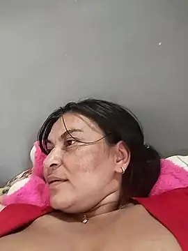 Snapshot of Horny-Mommy-Dirty chatting on September 21, 2025, 4:01 pm Horny-Mommy-Dirty online show from September 21, 2025, 4:01 pm