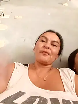 Snapshot of Horny-Mommy-Dirty chatting on October 7, 2025, 3:02 pm Horny-Mommy-Dirty online show from October 7, 2025, 3:02 pm