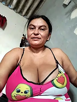 Horny-Mommy-Dirty online show from November 11, 2025, 1:17 pm