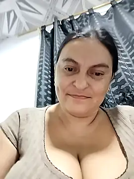 Horny-Mommy-Dirty online show from October 31, 2025, 2:52 am