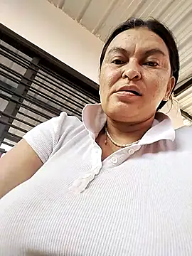 Horny-Mommy-Dirty online show from April 12, 2026, 2:31 pm