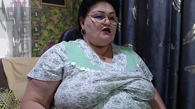 Snapshot of Goddess57 chatting on September 15, 2025, 10:05 am Goddess57 online show from September 15, 2025, 10:05 am